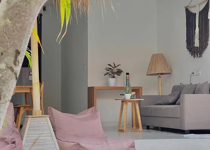 Location! 2br Villa, 5 Mins To & Hotspots 别墅